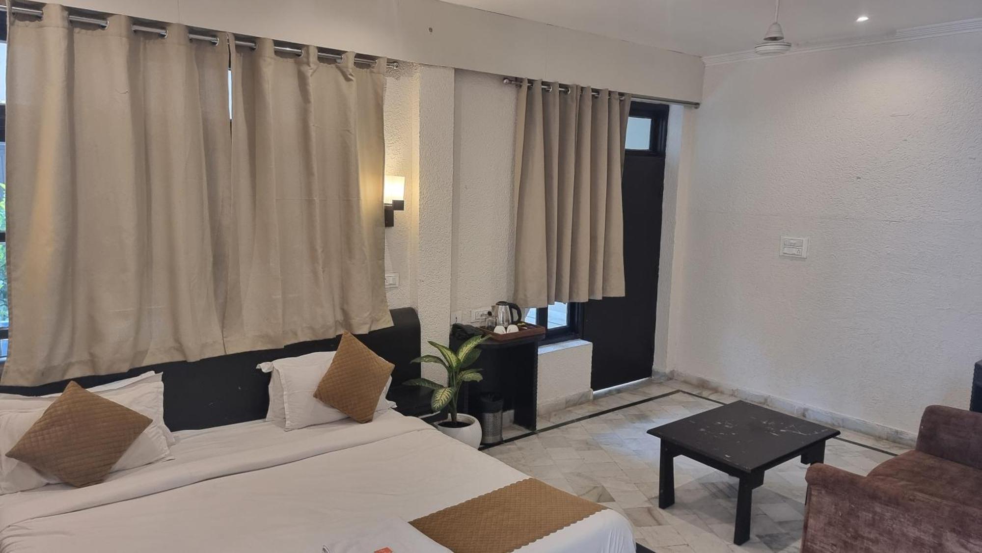 Praana Wellness Resort By Around Stays Rishikesh Bagian luar foto